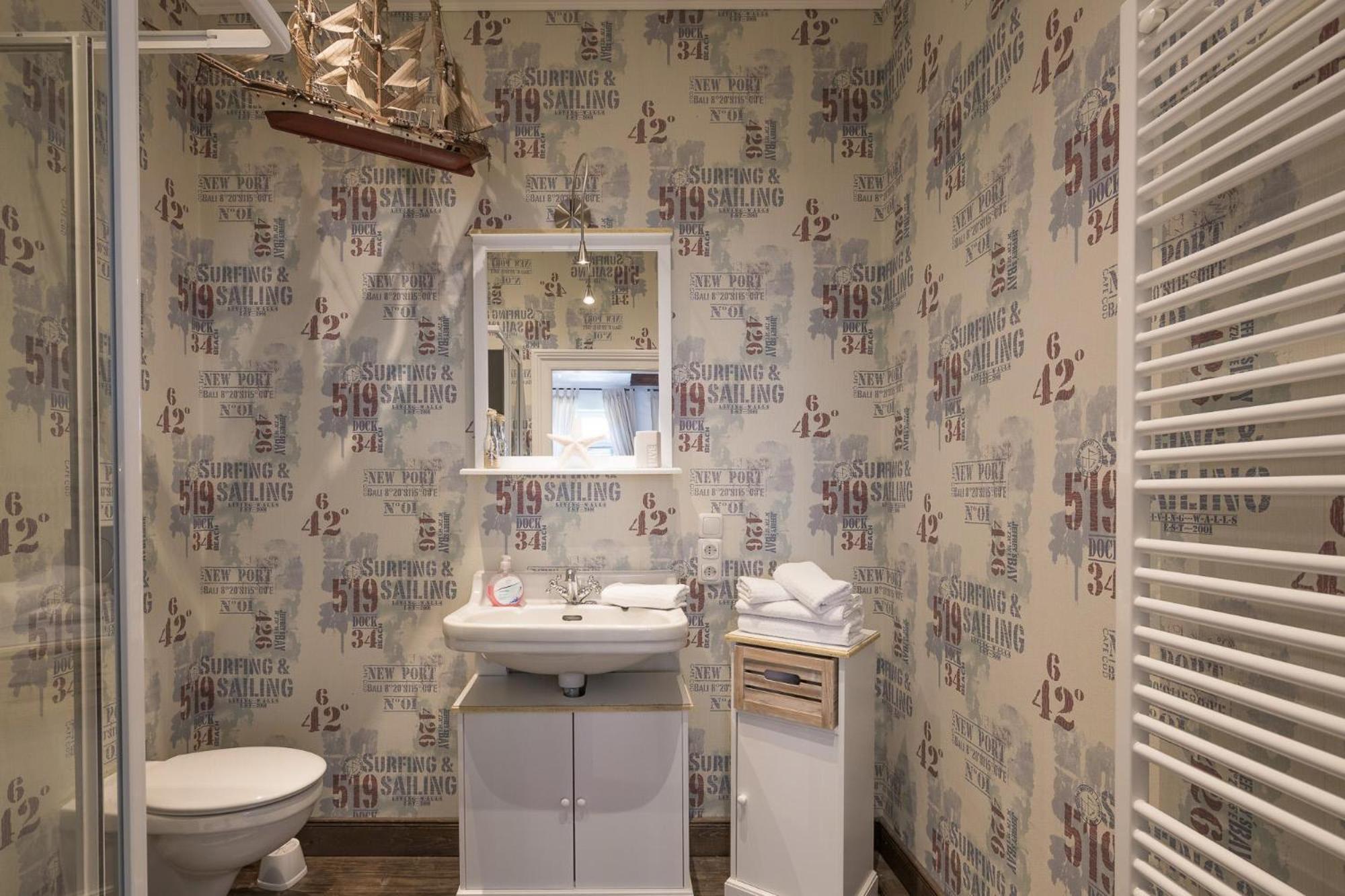 Lodge Am Oxenweg - Zimmer 3 胡苏姆 外观 照片